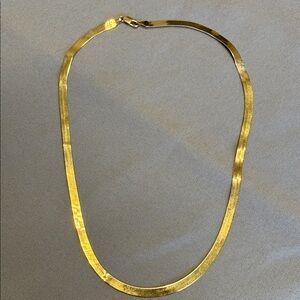 Elegant Gold Necklace